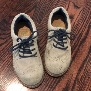 Kids dress shoes